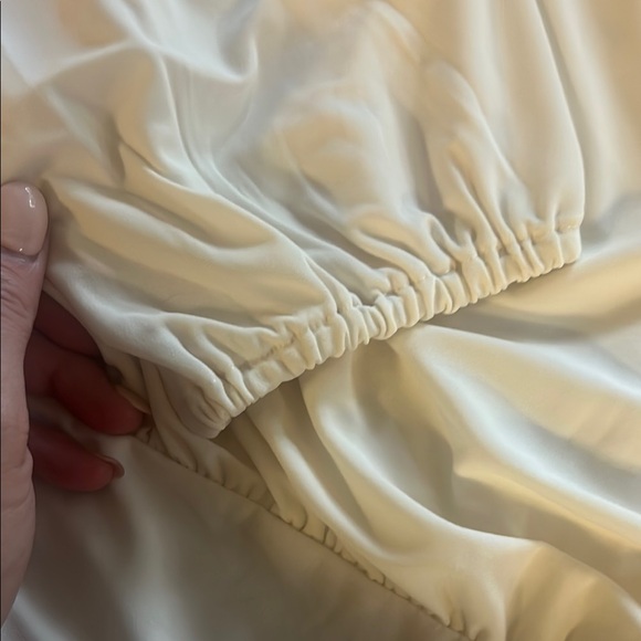 NWT Elegant Cream Long Sleeve Bodysuit - Picture 5 of 10